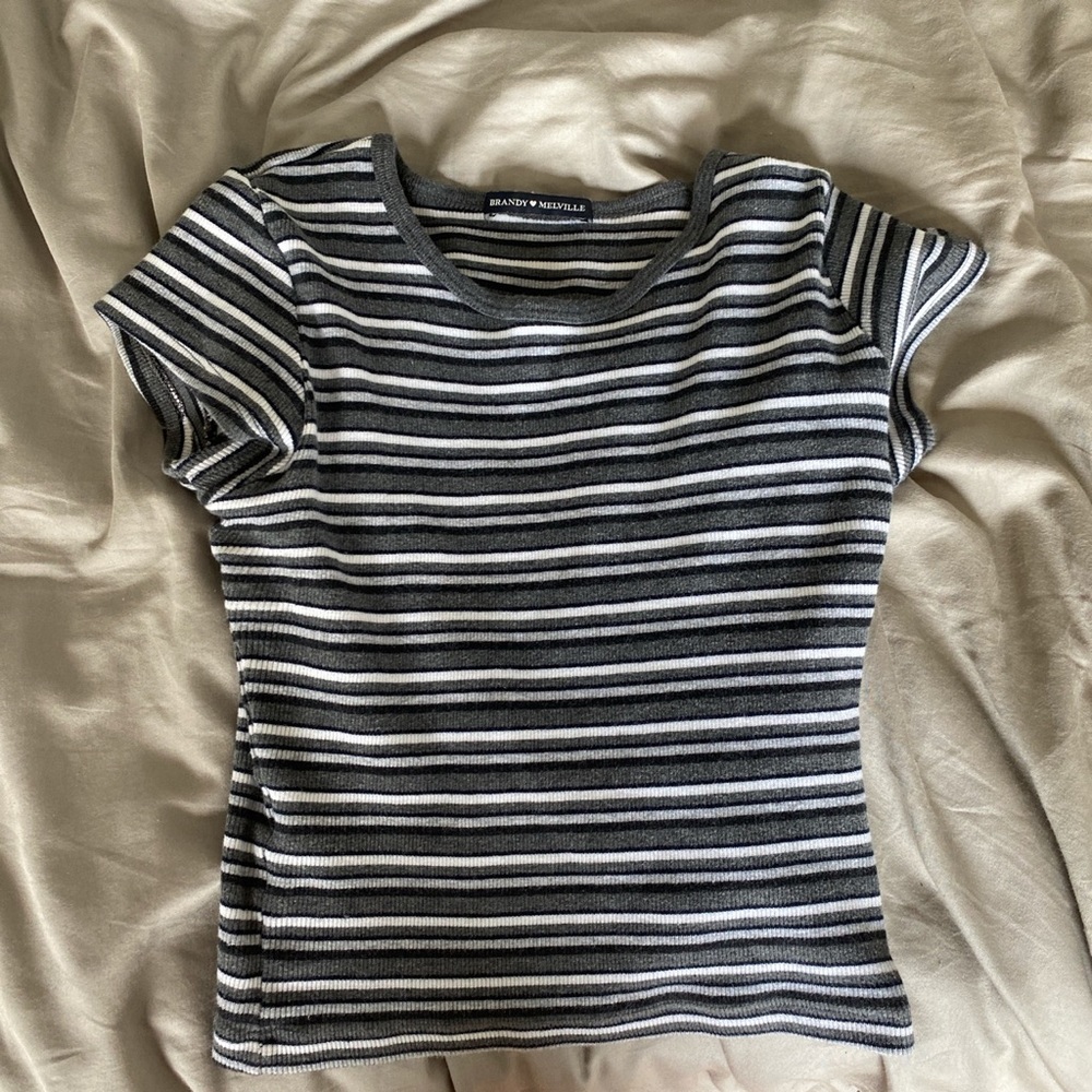 brandy melville top one size